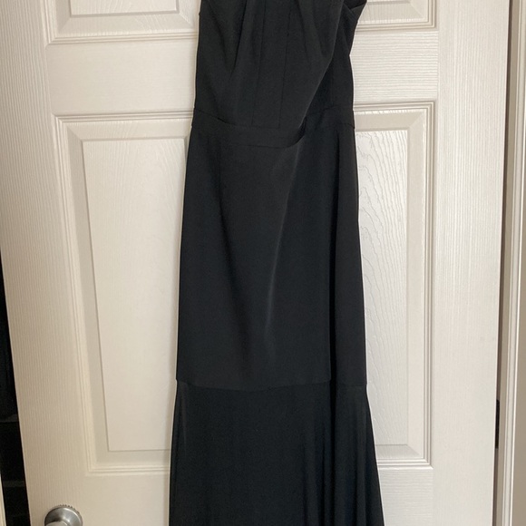 Black formal gown - Picture 8 of 13